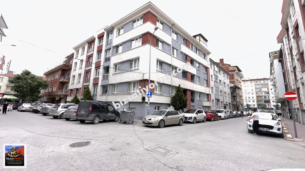 Murat Yılmaz İnşaat Emlak'tan Güllük Mahallesi'nde Kiralık Asansörlü Geniş 2+1 Daire
