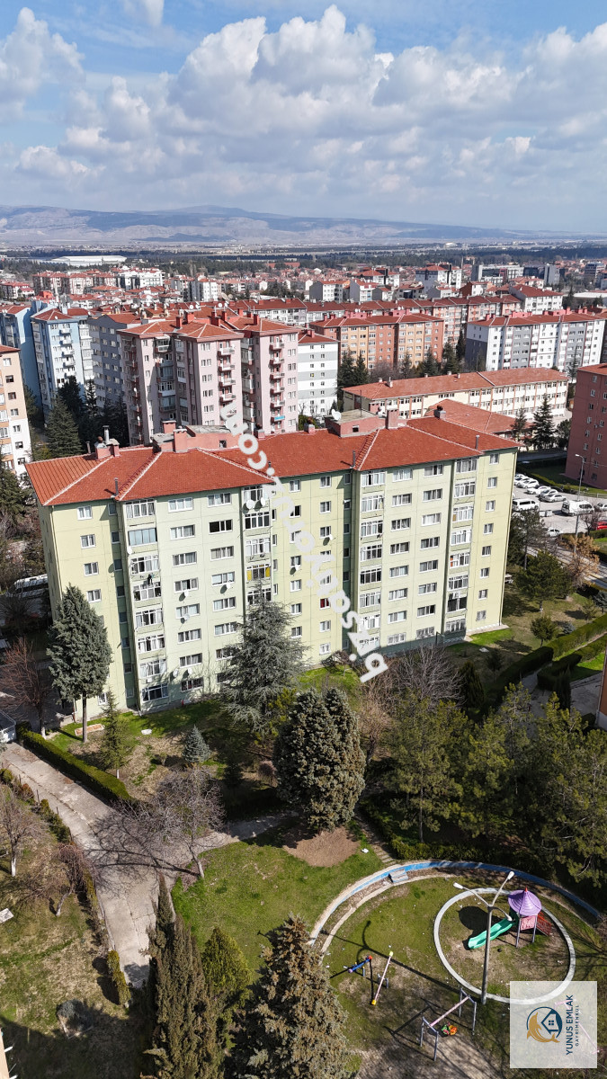 YUNUSKENT 2+1 GÜNEY CEPHE 1 . KAT SATILIK DAİRE