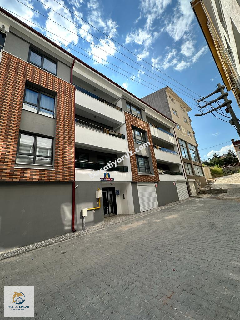 ORHANGAZİ MAHALLESİ 2+0 EŞYALI KOMBİLİ SATILIK APART DAİRE