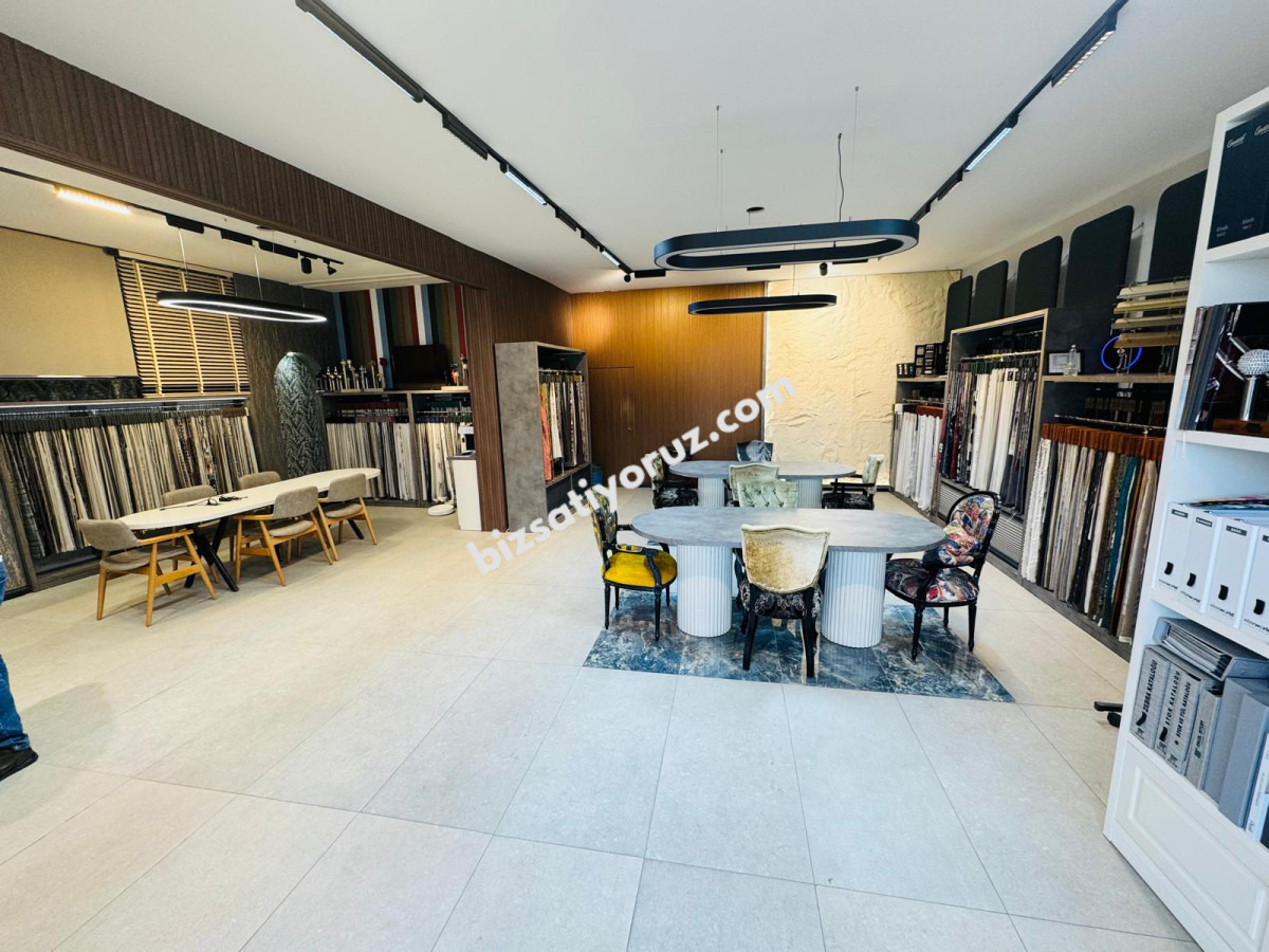 KUZENLER'DEN ÇAMLICA MH ULUSAL EGEMENELİK BULV. 800 M2 BODRUMLU DÜKKAN