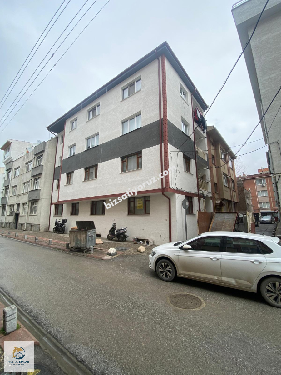 SAKARYA-1 CADDESİNİN ARKA SOKAĞI SATILIK 108M2 2+1 KOMBİLİ DAİRE
